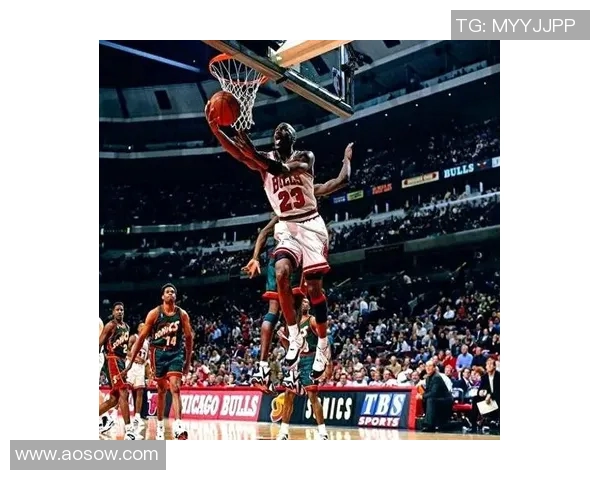 乔丹传奇生涯回顾:从篮球之神到全球偶像的崛起与影响